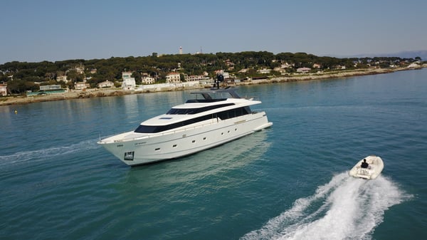 Sanlorenzo - SL104 - 2011 - Le Gypsy - 11 - outside - Yacht For Sale