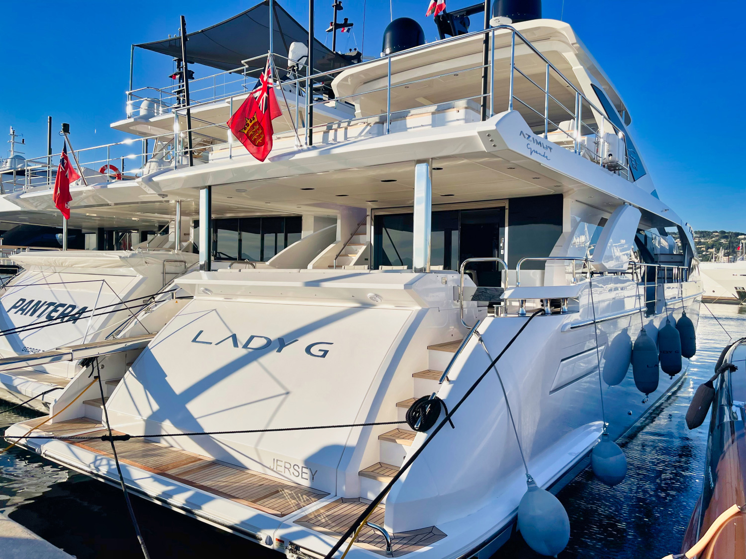 Azimut-Grande-27m-Lady-G-12