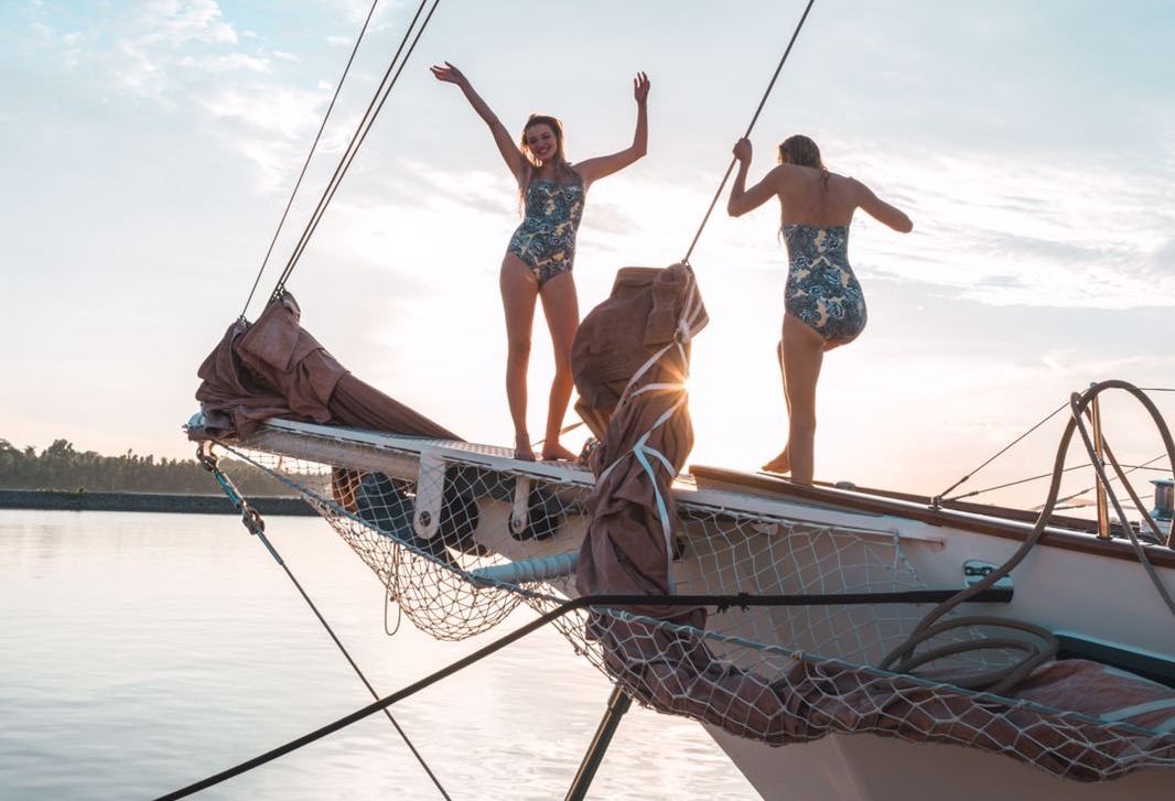 Classic Sailing Schooner - DALLINGHOO 12