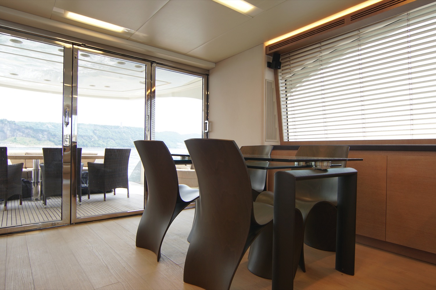 MCY 76 yacht for sale flybridge dining