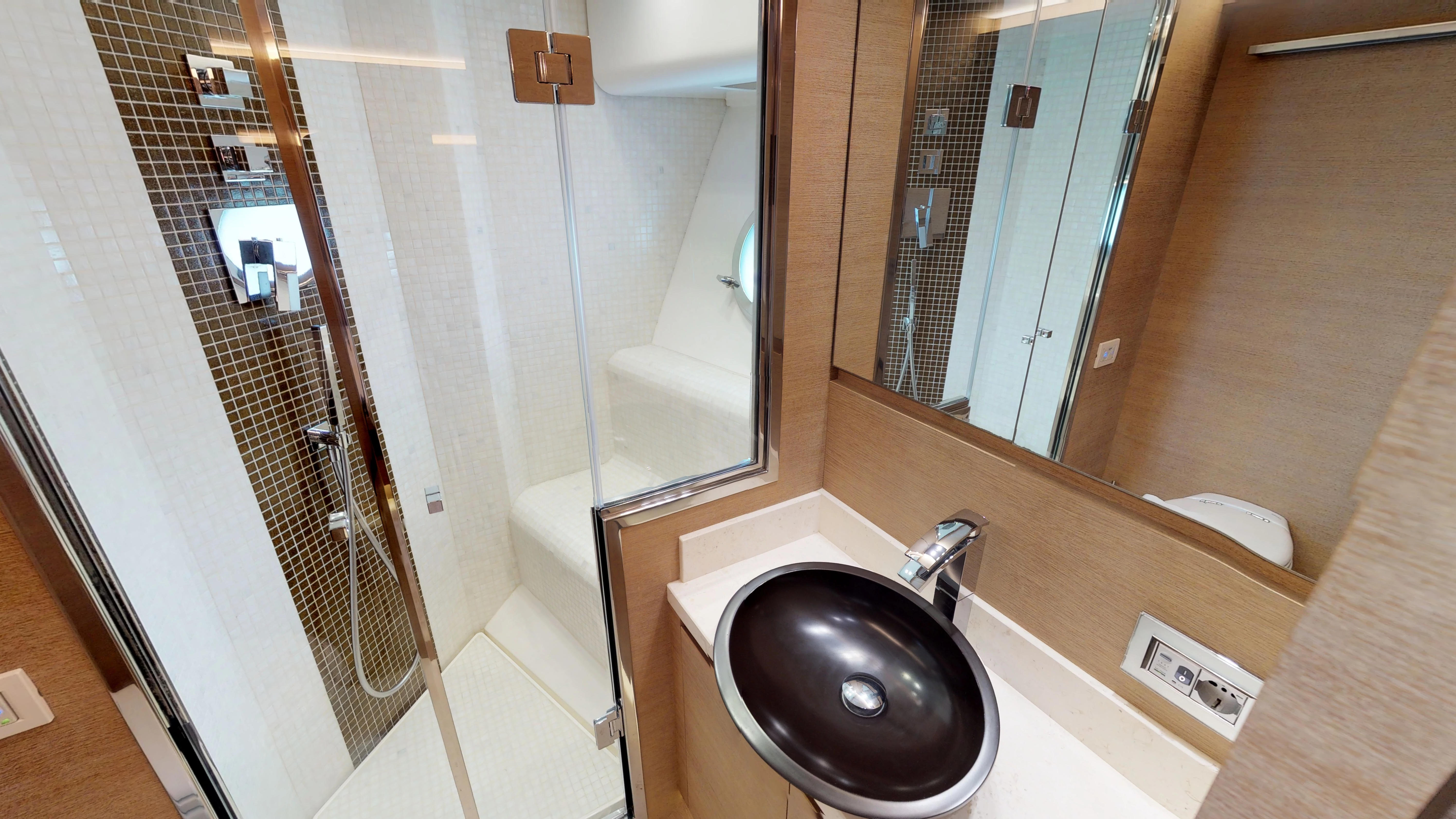 Monte Carlo 76 Yacht For Sale Guest Head