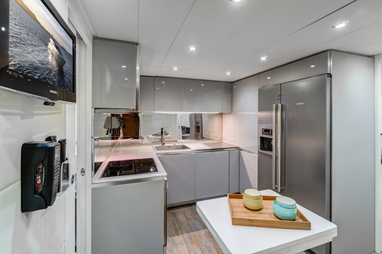 Pershing-92-Doris-yacht-for-sale-1
