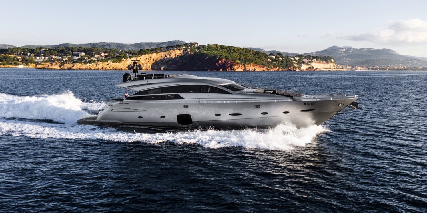 Pershing-92-Doris-yacht-for-sale-45