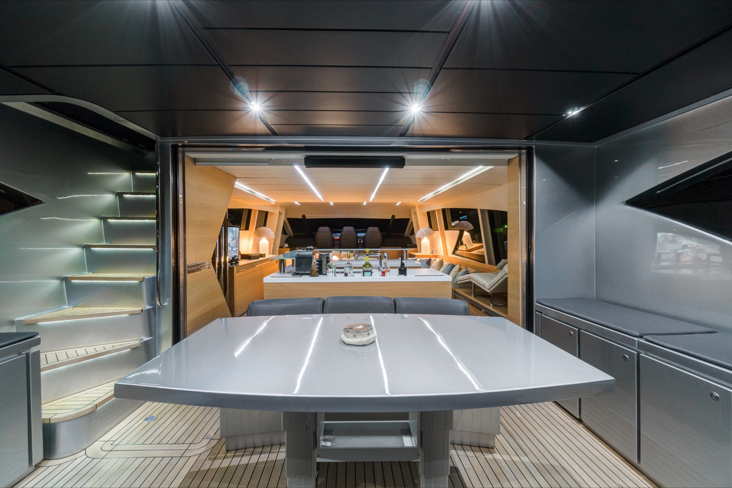 Pershing-92-Doris-yacht-for-sale-5