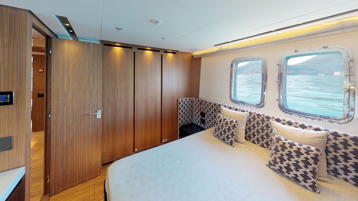 Sanlorenzo-SL106-Bedroom-3