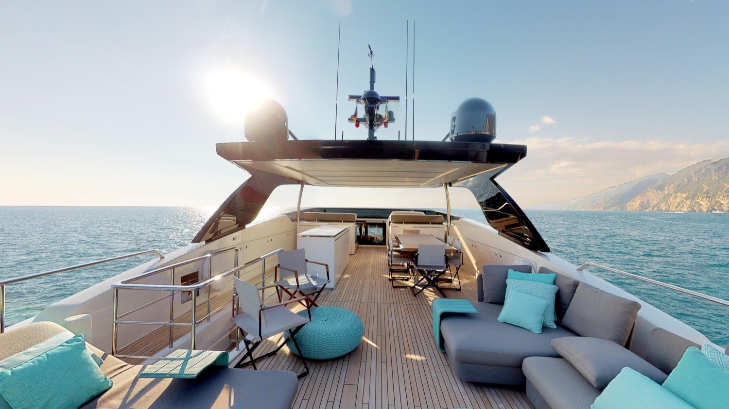 Sanlorenzo-SL106-Flybridge-Lounge