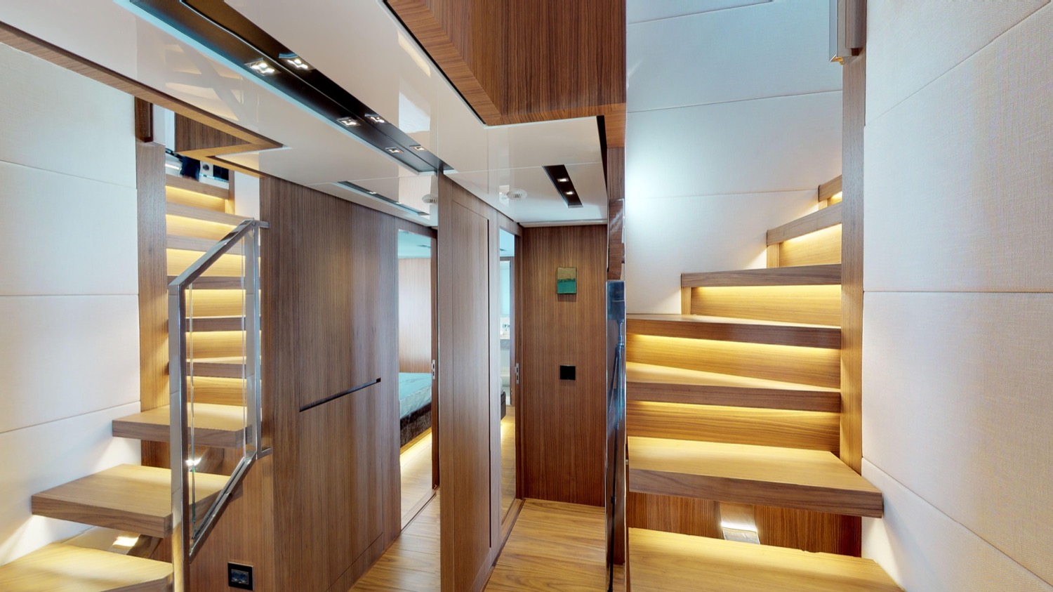 Sanlorenzo-SL106-LowerDeck-Hallway-2