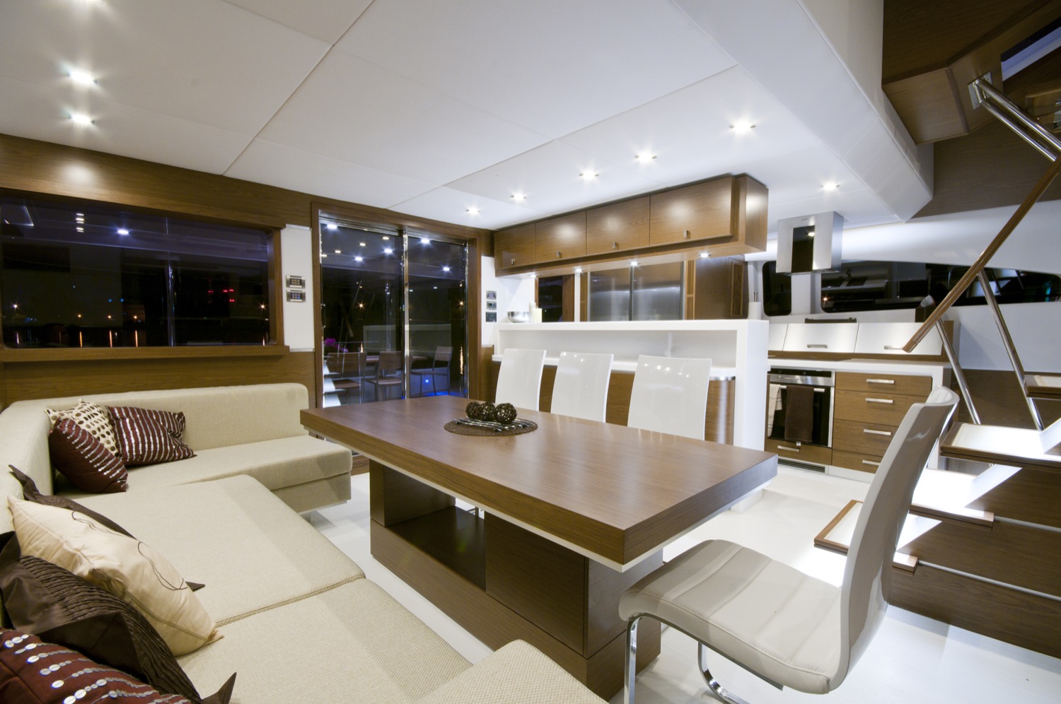 sunreef 70 power yacht for sale dining