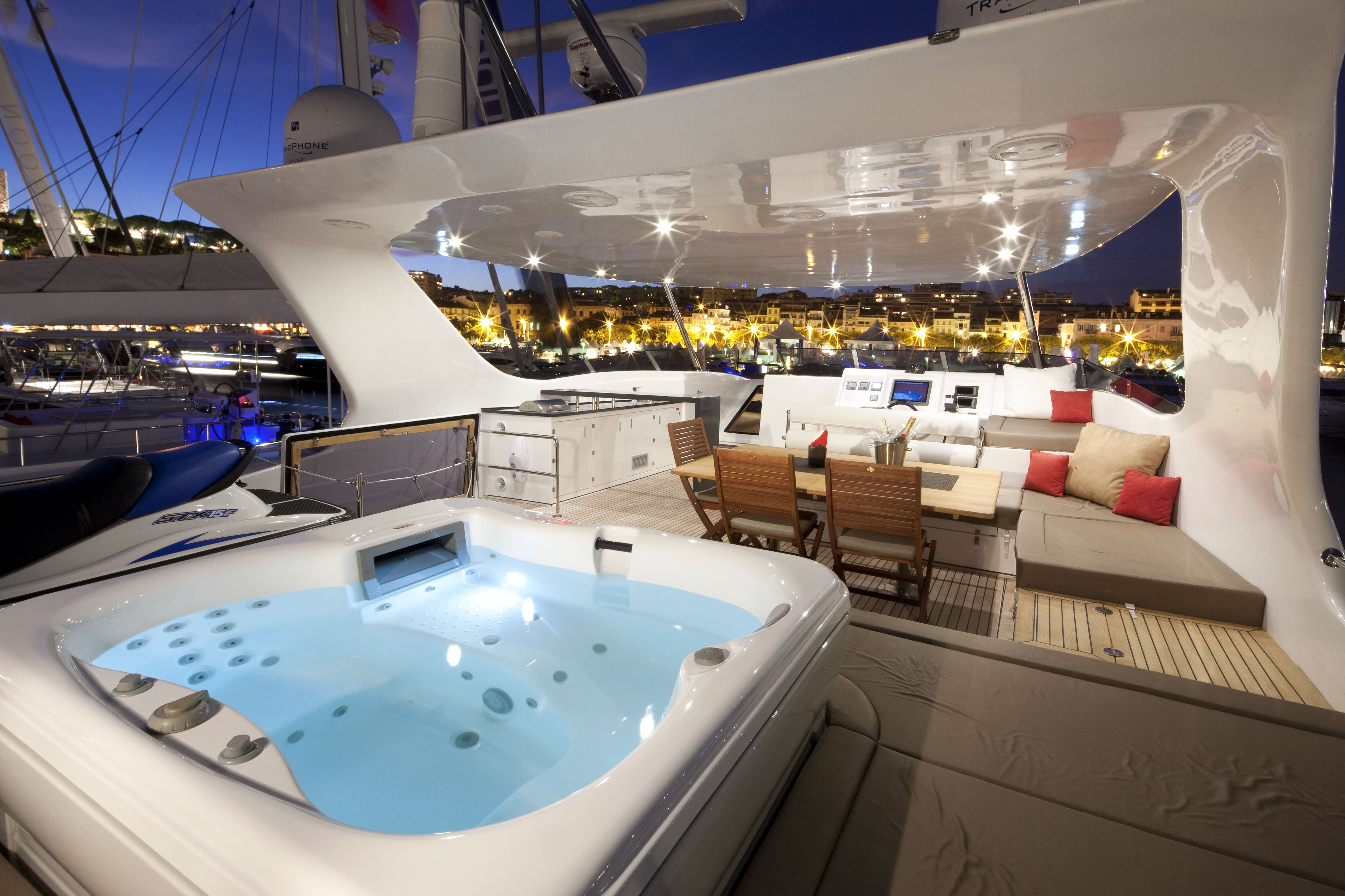 sunreef 70 power yacht for sale flybridge 1-min