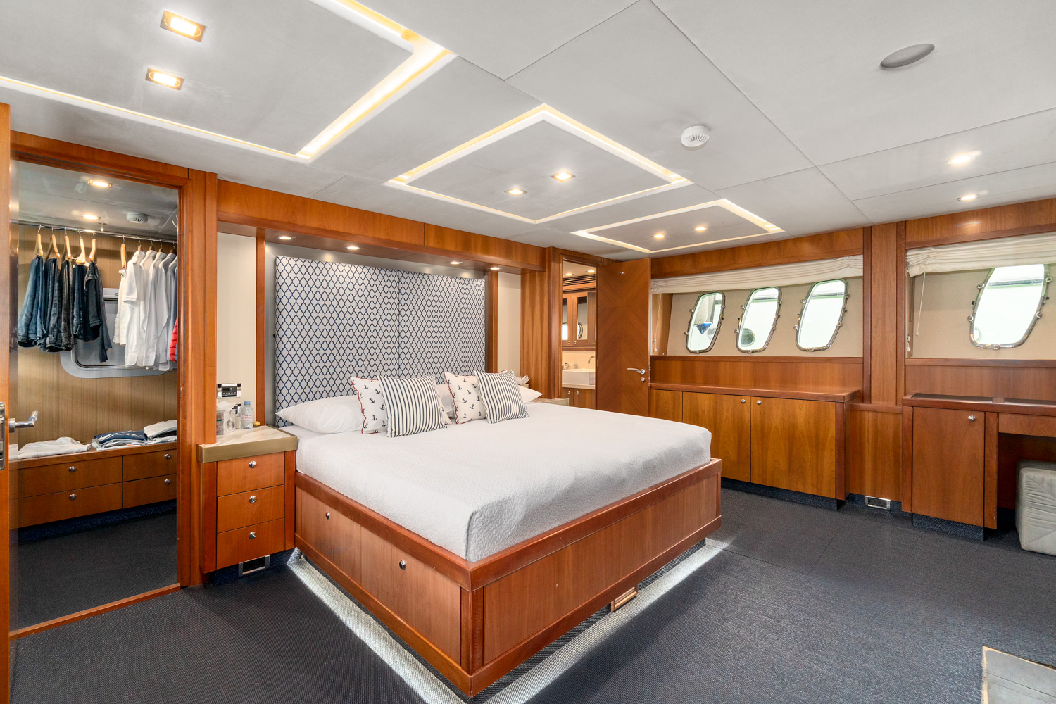 sunseeker 108 yacht for sale 81