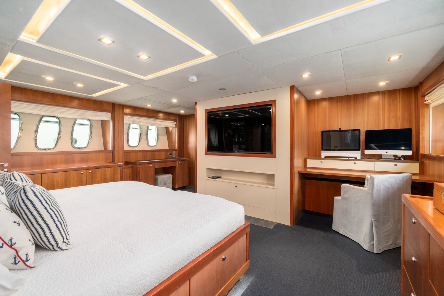 sunseeker 108 yacht for sale 83