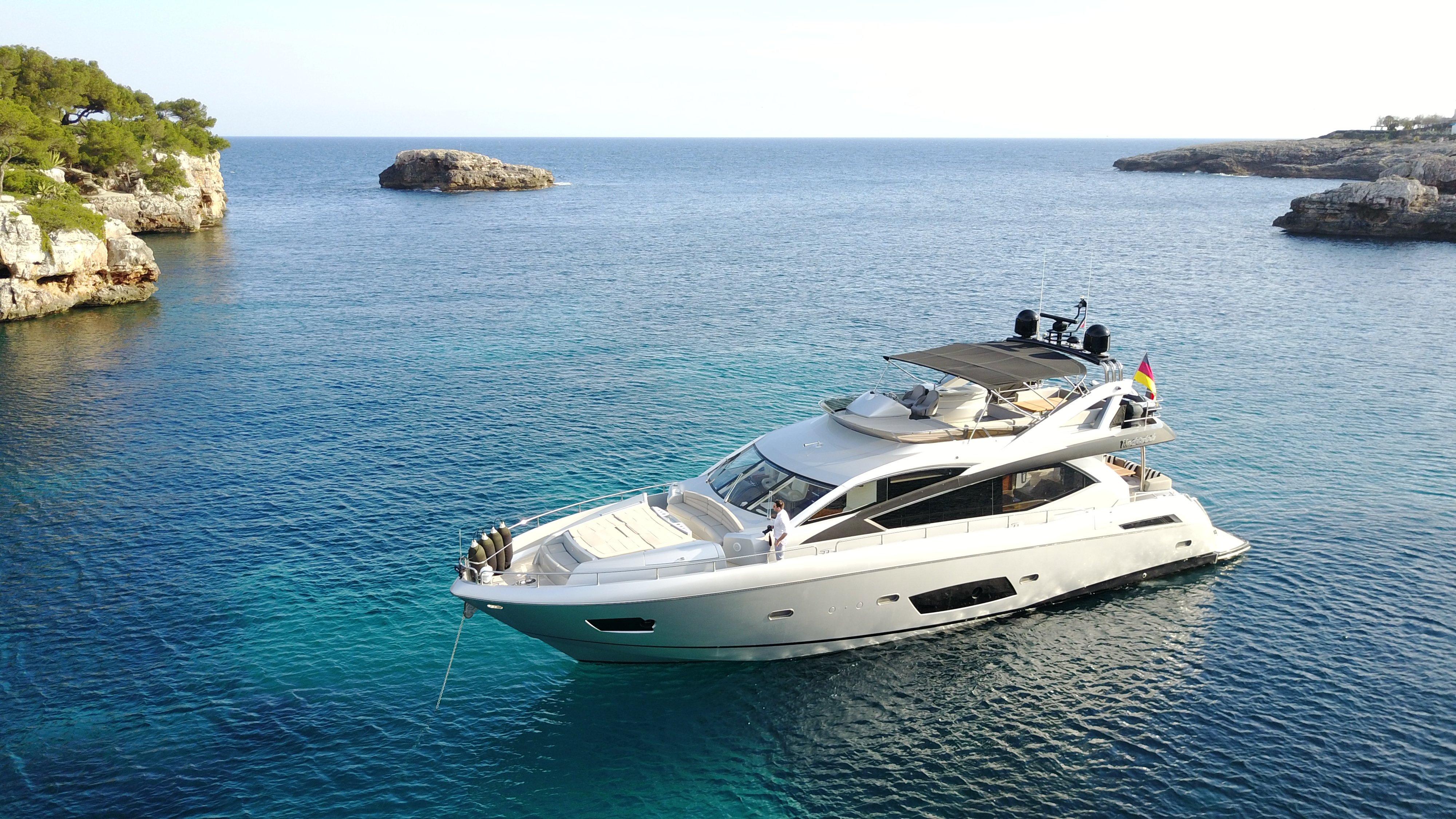 sunseeker manhattan 73 yacht for sale 37