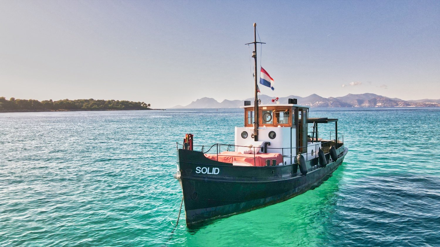Tug boat - SOLID 1